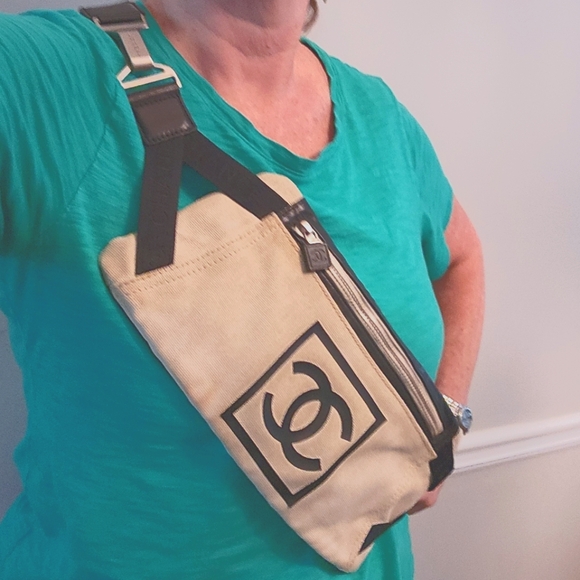 CHANEL Sporte Crossbody Bag - Picture 5 of 8